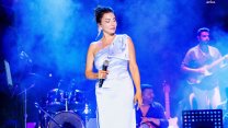 Türk müziğinin güçlü sesi Ebru Yaşar muhteşem konseri için gün sayıyor