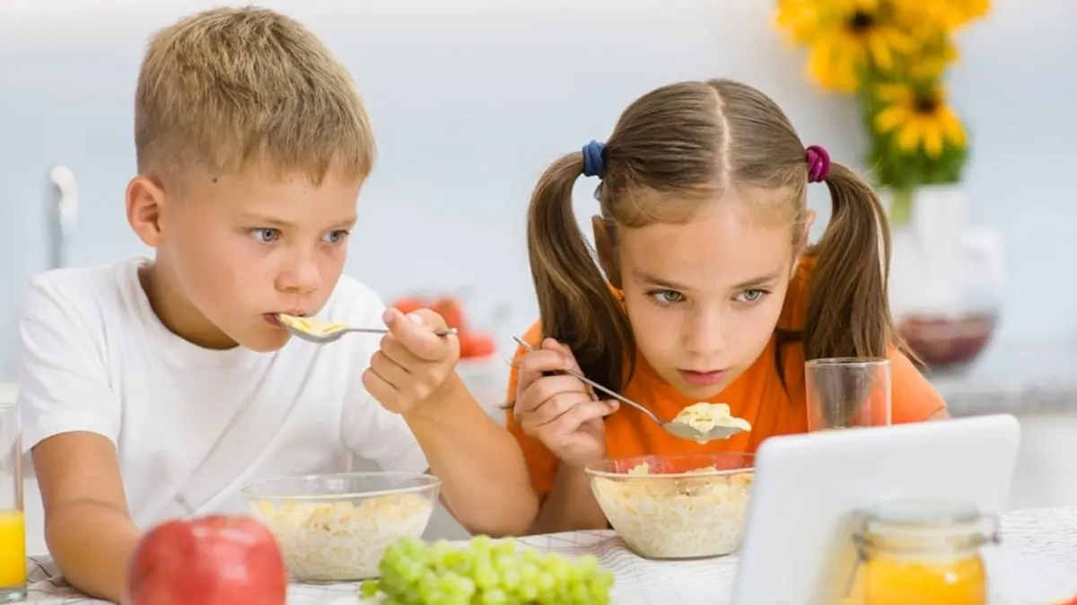 Ekran karşısında beslenme çocuklarda obezite nedeni!