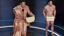 Oscar Ödülleri'nde sahneye çıplak çıkan oyuncu krize neden oldu