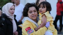 Antalya'da teleferikte mahsur kalanlar ekipler tarafından kurtarılıyor