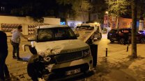 Kadıköy'de alkollü sürücü polis araçlarını biçti