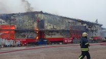 Kocaeli'deki market yangını belediyenin sosyal tesisine sıçradı