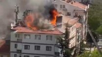 Ankara'da binanın çatısında bulunan baz istasyonu tutuştu