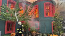 Kırklareli'nde 2 katlı tarihi binada yangın paniği!