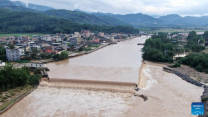 Çin’de sel felaketi: 24 nehir taştı, acil durum ilan edildi!