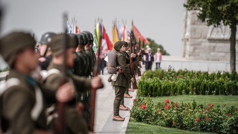 Çanakkale Kara Savaşları'nın 109. yılı için anma törenleri düzenlendi