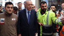 Cumhurbaşkanı Erdoğan Üsküdar'daki bir akaryakıt istasyonuna uğradı