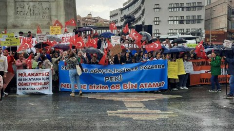 Atanamayan öğretmenler Ankara'da eylem yaptı!