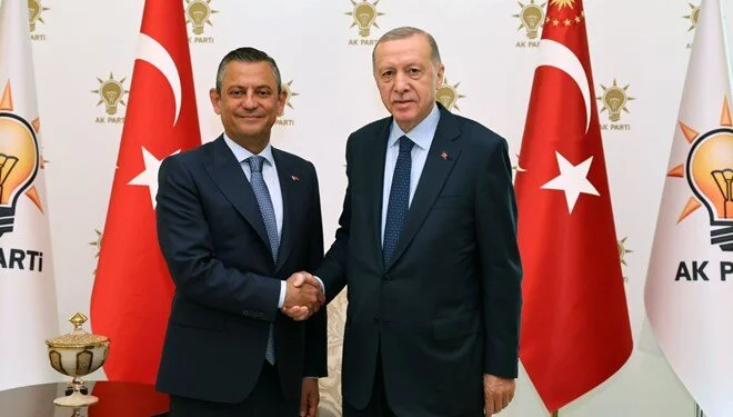 Tarihi görüşme: Erdoğan-Özel görüşmesi başladı