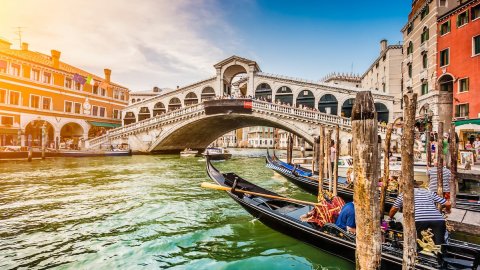 Venedik ihya oldu: 700 bin eurodan fazla gelir elde etti