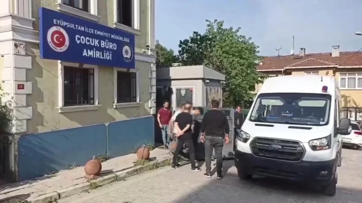 İstanbul'da okul müdürünü öldüren öğrenci tutuklandı