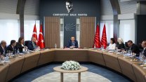 CHP Genel Başkanı Özgür Özel il belediye başkanları ile bir toplantı gerçekleştirdi