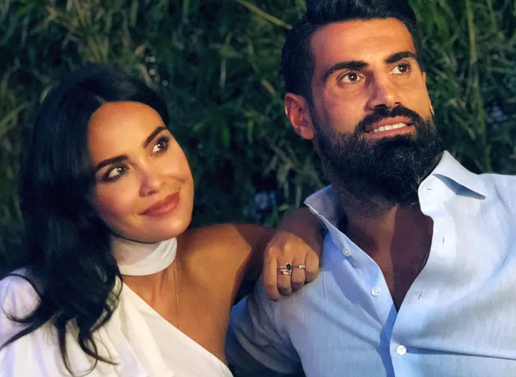 Futbolcu Volkan Demirel ve eşi Zeynep Demirel'den kötü haber!