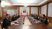 Kara Kuvvetleri Komutanı Orgeneral Bayraktaroğlu, Azerbaycan Savunma Bakanı Hasanov'la görüştü
